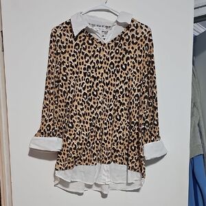 Kim Rogers Animal Print Button Down Shirt with White Trim Toofer Sz Large Fall